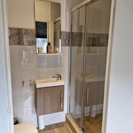 Insulinde Bed & Breakfast